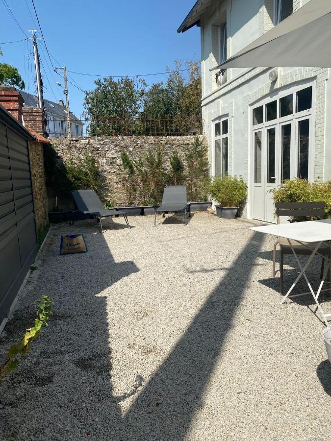 La Cote Villa Granville Eksteriør billede
